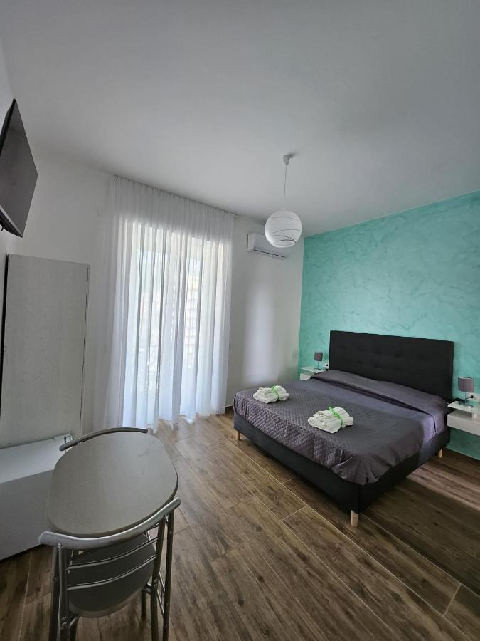 B&B Pietre Preziose Salerno Buitenkant foto