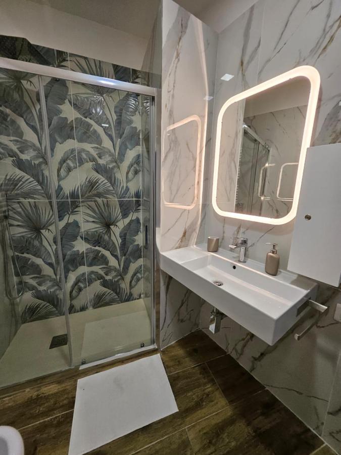 B&B Pietre Preziose Salerno Buitenkant foto