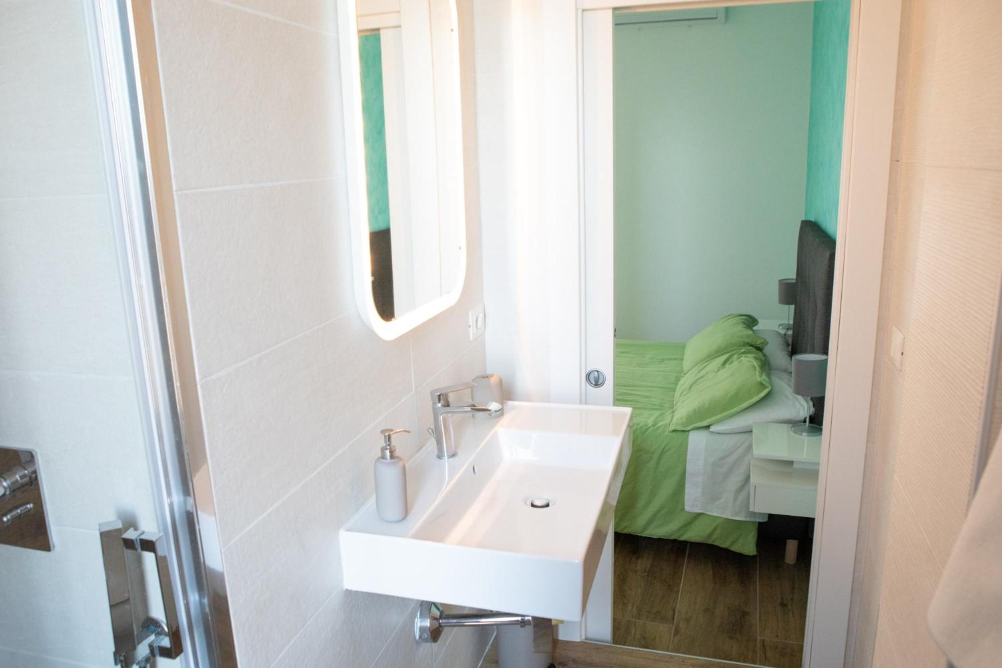 B&B Pietre Preziose Salerno Buitenkant foto