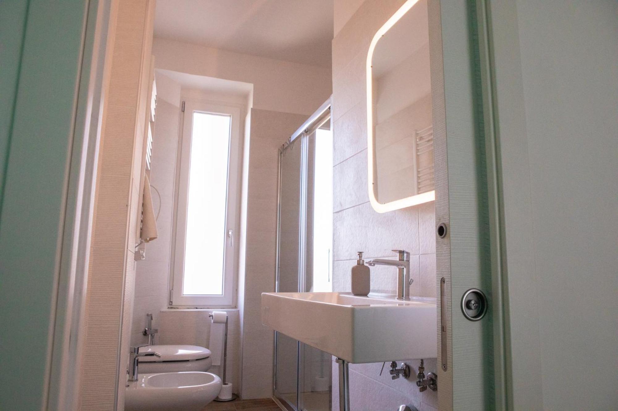 B&B Pietre Preziose Salerno Buitenkant foto